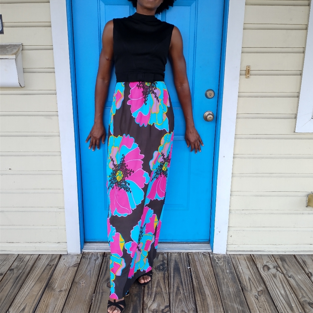 70's Flower Child Maxi Dress Medium